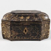 SMALL CHINESE EXPORT LACQUER T
