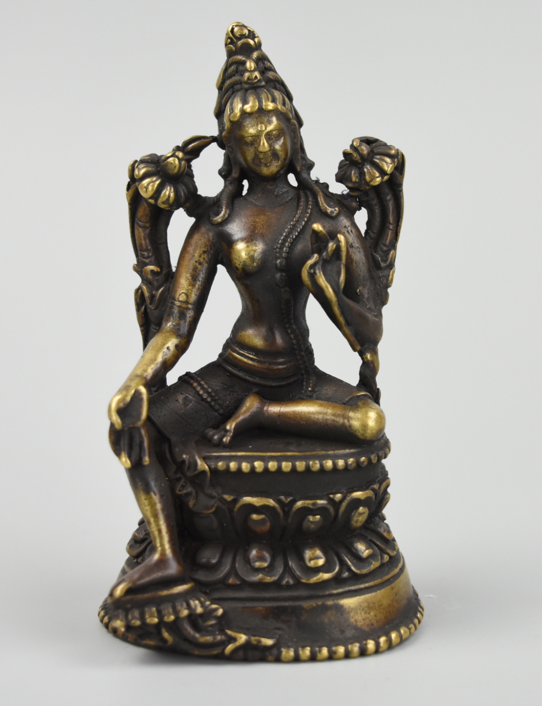 SMALL CHINESE GILT BRONZE FIGURE OF
