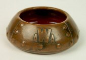 SMALL CLEWELL POTTERY BOWLSmal