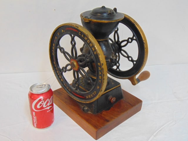 SMALL COFFEE GRINDER BY LANDERS