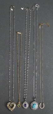 SMALL COLLECTION OF SILVER AND