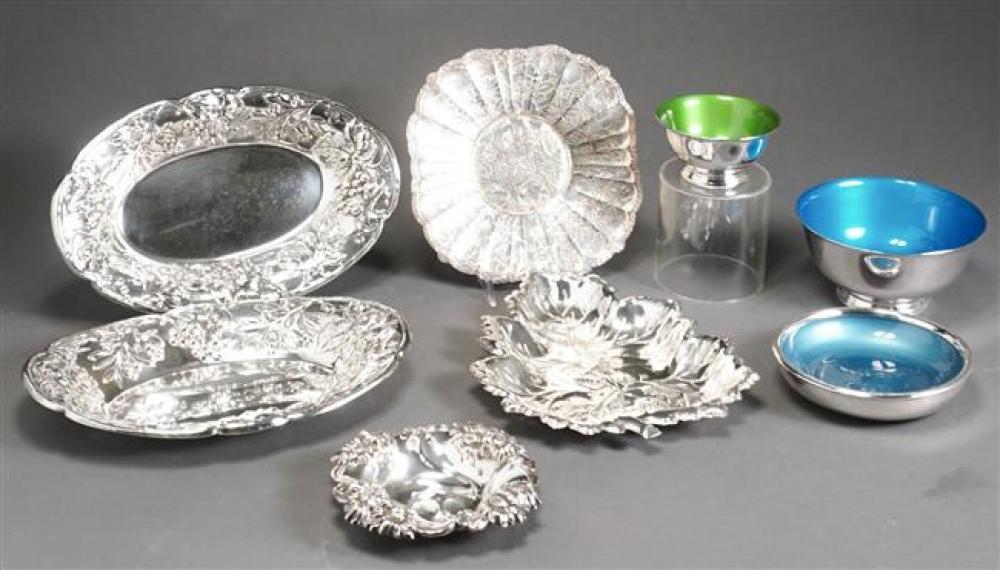 SMALL COLLECTION OF SILVER PLATE