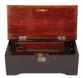 SMALL DEMURE MUSIC BOX W/ 6" C
