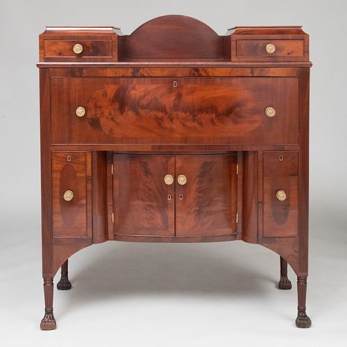 SMALL FEDERAL MAHOGANY SIDEBOARDThe