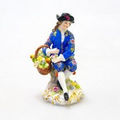 SMALL FRENCH PORCELAIN FIGURIN