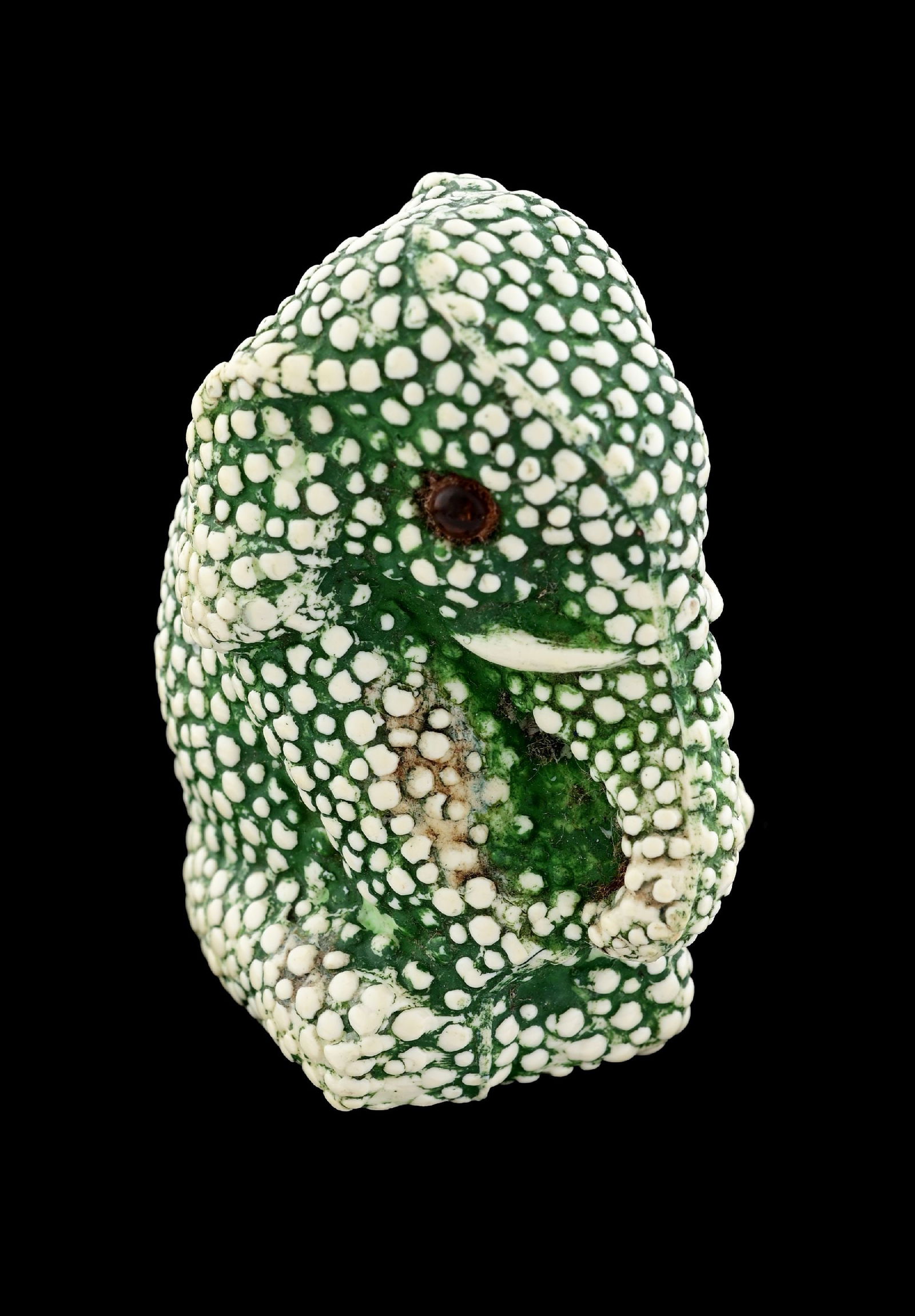 SMALL GREEN ELEPHANT SEWING TAPE