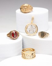 SMALL GROUP OF YELLOW GOLD JEW