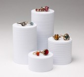 SMALL GROUP VINTAGE 10K GEM SE