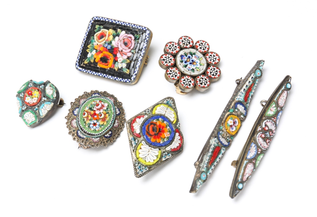 SMALL GROUP VINTAGE MICRO MOSAIC