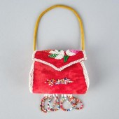 SMALL INDIGENOUS BEADED PURSEA