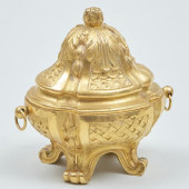 SMALL LOUIS XV STYLE ORMOLU BR