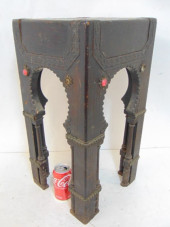 SMALL MOORISH INFLUENCED STAND