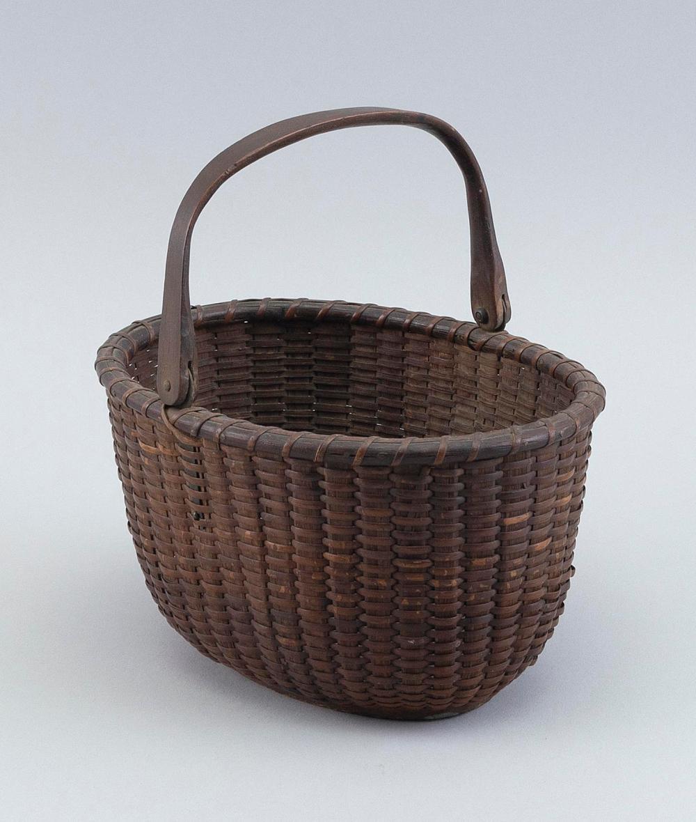 SMALL NANTUCKET LIGHTSHIP BASKET