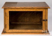 SMALL OAK COUNTERTOP SHOWCASE,
