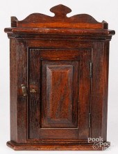 SMALL OAK HANGING CORNER CABIN