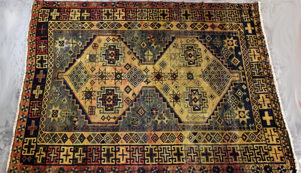Small Oriental Area RugHaving