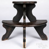 SMALL PAINTED PINE PLANT STAND