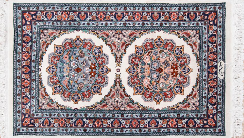 SMALL PAK PERSIAN HAND KNOTTED