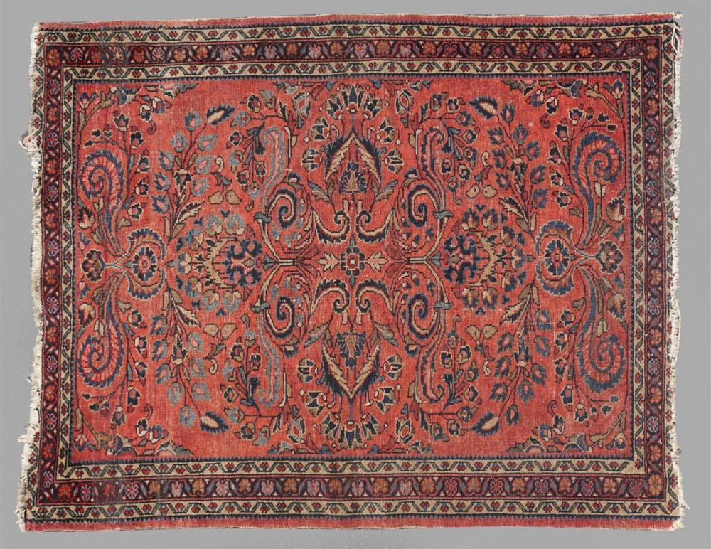 SMALL PERSIAN SAROUK WOOL