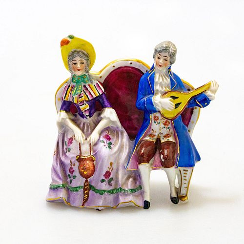 SMALL PORCELAIN FIGURAL GROUP,
