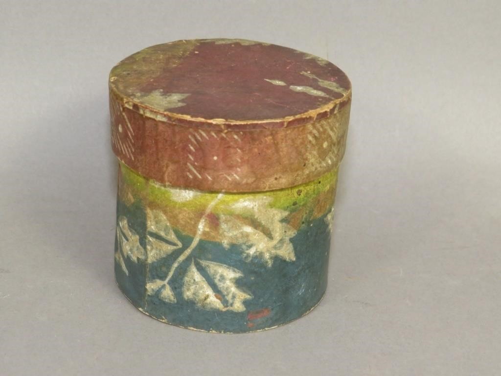 SMALL ROUND WALLPAPER COVERED
