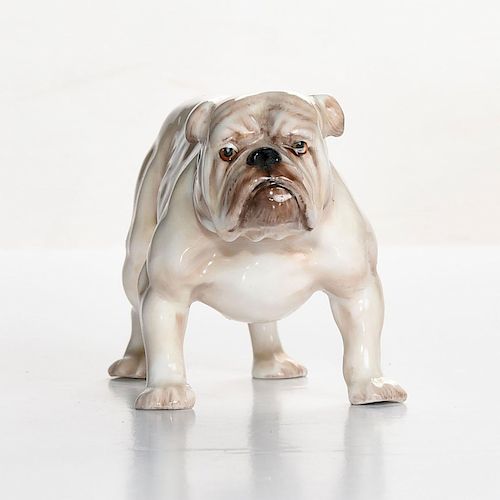 SMALL ROYAL DOULTON DOG FIGURINE,