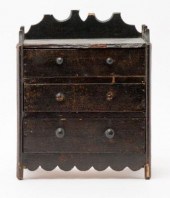 SMALL THREE-DRAWER CHEST, DELT