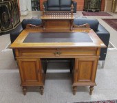 SMALL WALNUT DOUBLE PEDESTAL W