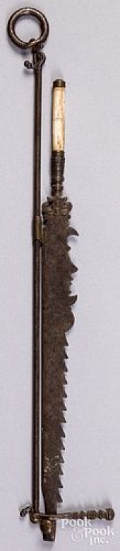 SMALL WHITE SMITHED SAWTOOTH F