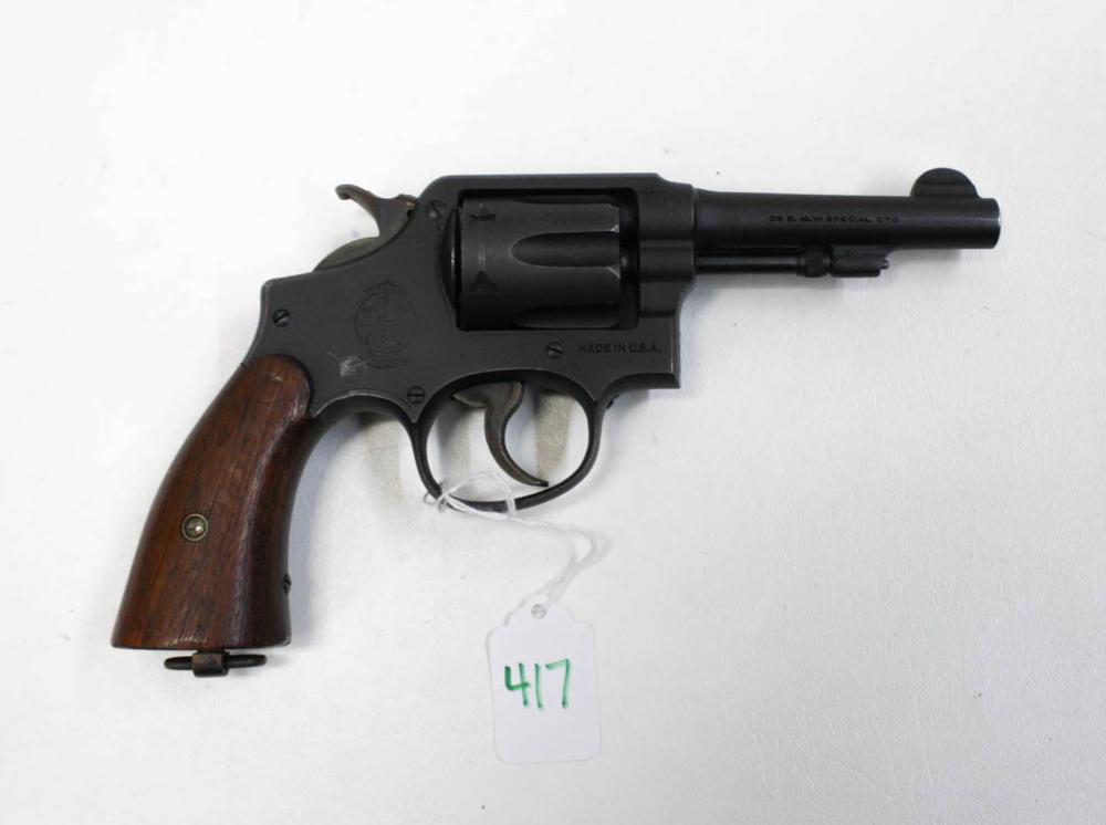 SMITH AND WESSON MODEL 10 M&P