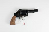 SMITH AND WESSON MODEL 15-2 DO