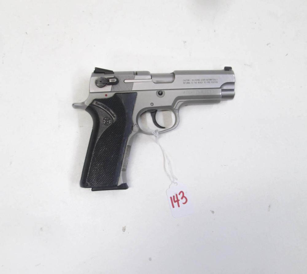 SMITH AND WESSON MODEL 4003 TSW