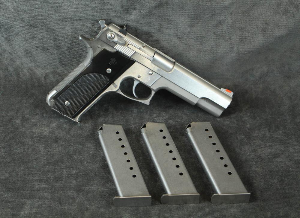 SMITH AND WESSON MODEL 645 DOUBLE