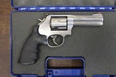 SMITH AND WESSON MODEL 686 DOU
