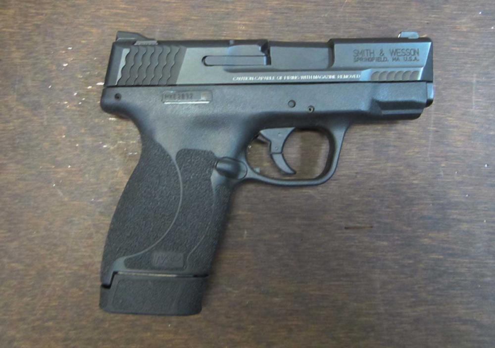SMITH AND WESSON M&P SHIELD SEMI