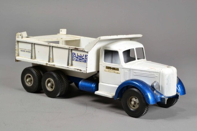 SMITH MILLER TOY DUMP TRUCKNice toy