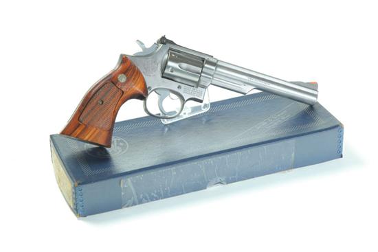 SMITH & WESSON 357. Model 664.