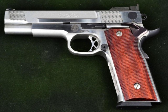 Smith & Wesson .45 AutoSerial