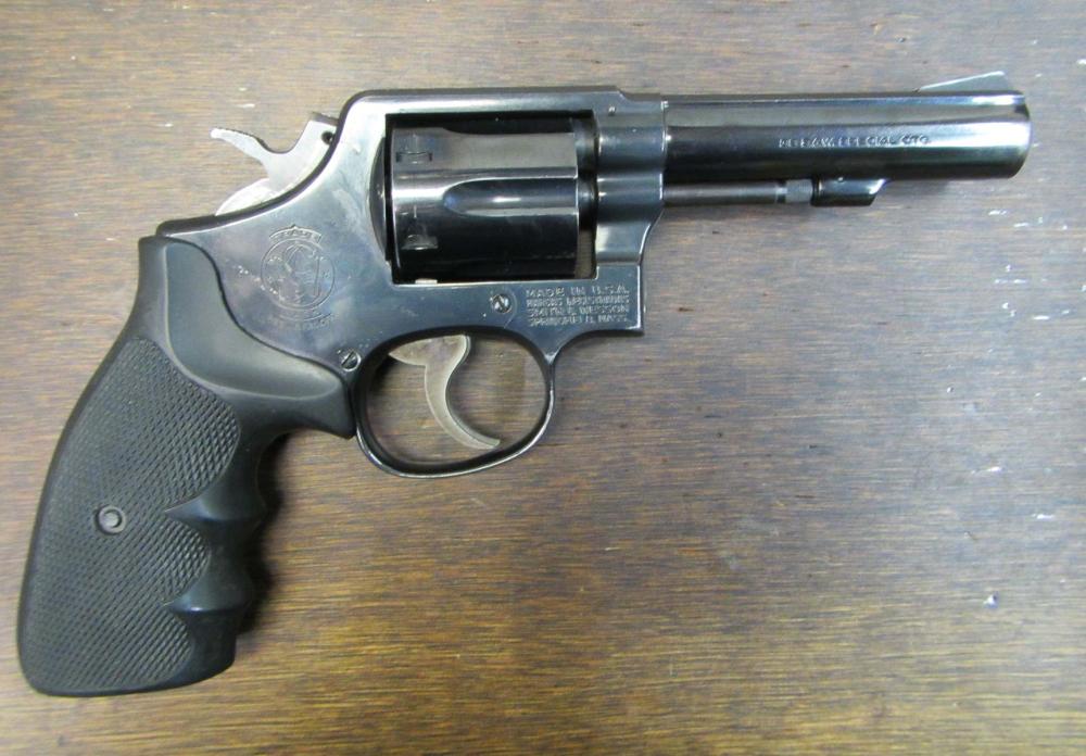 SMITH & WESSON MODEL 10 DOUBLE