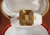 SMOKY CITRINE AND EIGHTEEN KAR