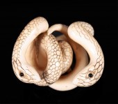 SNAKE DOWERY NETSUKESnake Dowe