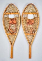 SNOWSHOESA pair of men's snows
