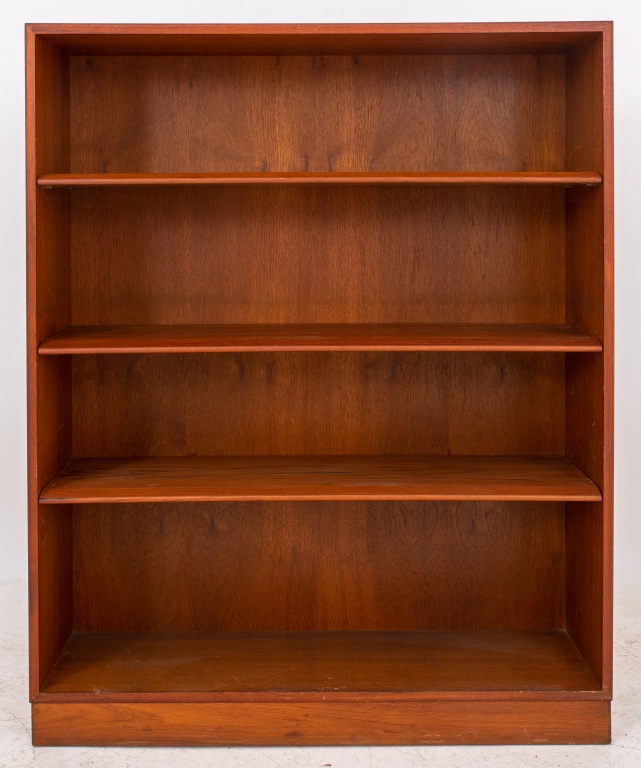 SOBORG MOBLER DANISH MODERN TEAK