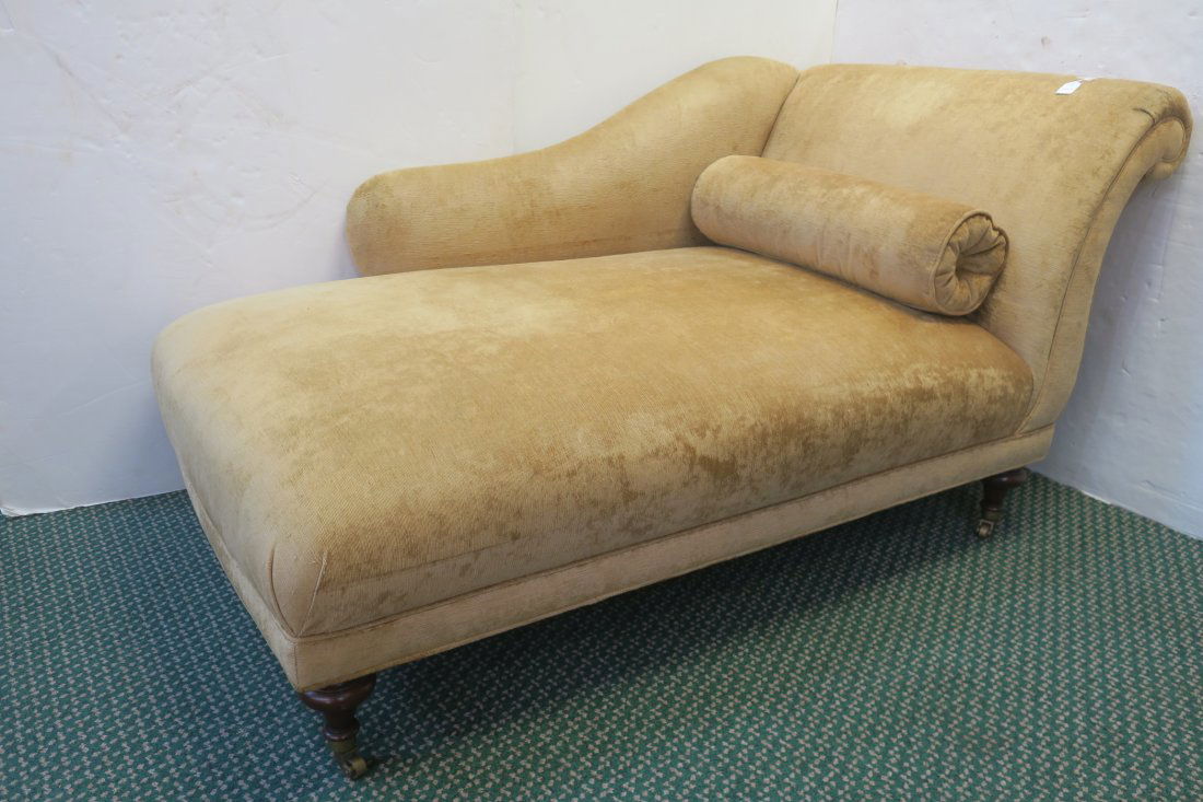 SOFT GOLDEN UPHOLSTERED RIGHT ARM