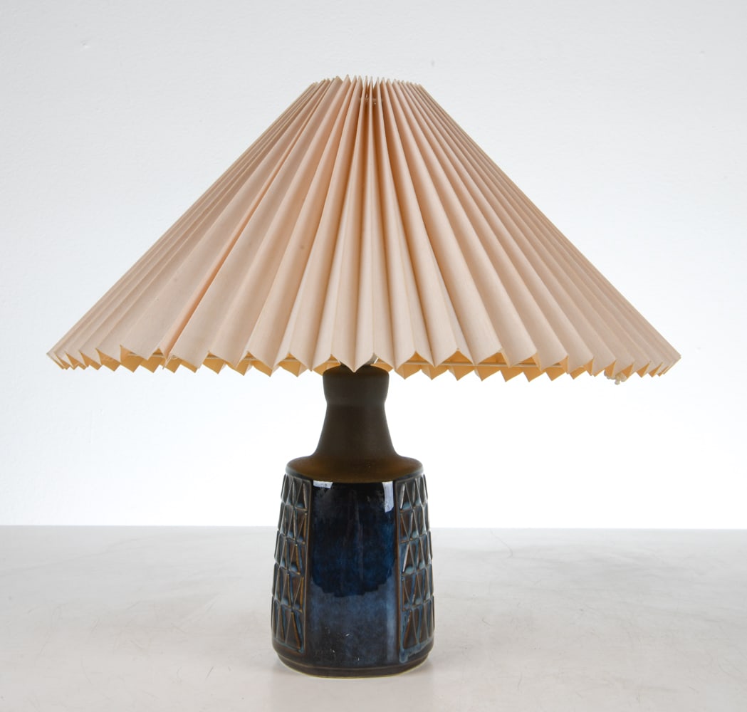 SOHOLM DANISH CERAMIC VASE TABLE