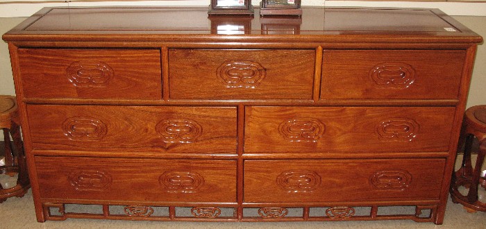 SOLID ROSEWOOD DRESSER Chinese 20th