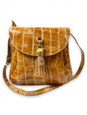 SONDRA ROBERTS CROSSBODY BAGSo