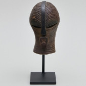 SONGYE MINIATURE CARVED WOOD M