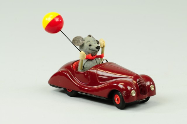 ''SONNY'' AUTO WITH MOUSE Schuco