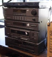 SONY BLU-RAY PLAYER, A SONY CD